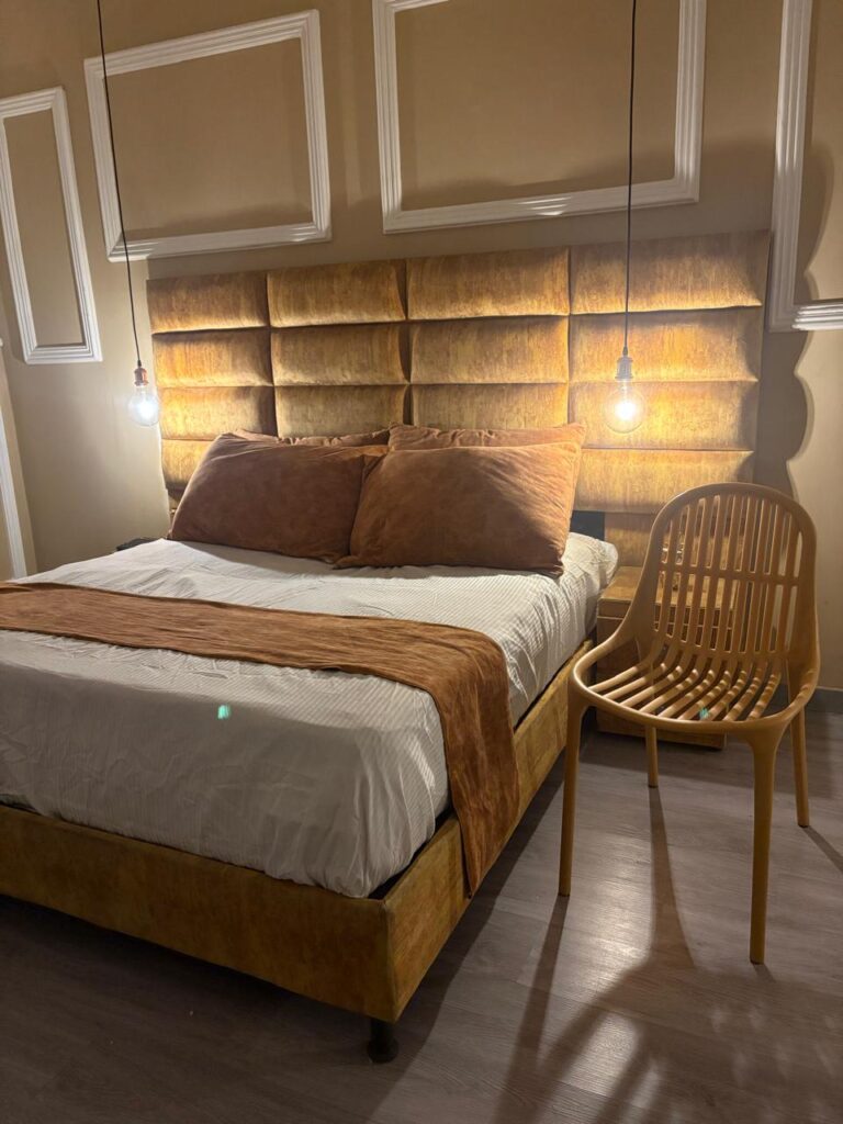 1b026eb1 4191 462b b533 7f6ee5db083b