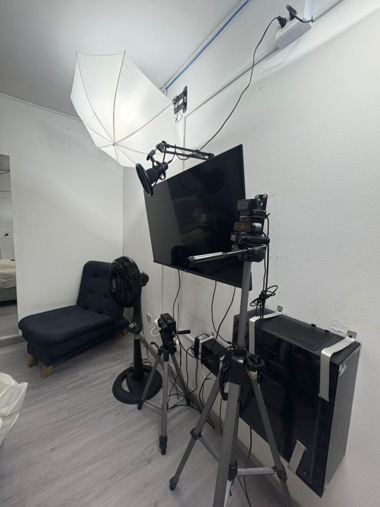 About 49239632 dd63 4c8e 8ea1 63ce9a9a67c6